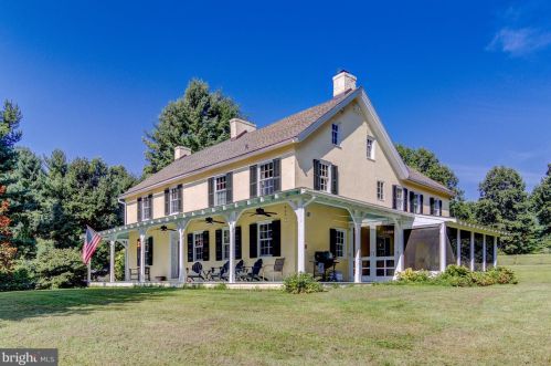 1977 Marlboro Rd, Kennett Sq, PA 19348-1906