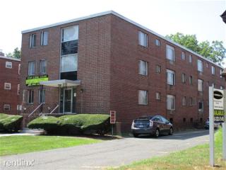 33 Imlay St, Hartford CT  06105-3633 exterior