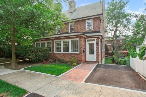 6141 Tyndall Ave, Bronx, NY 10471-1118