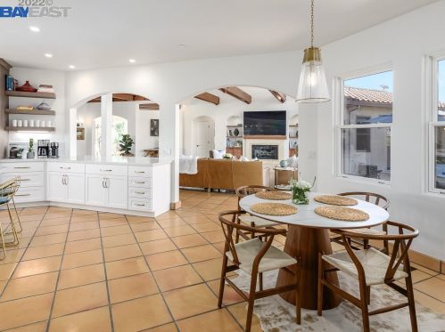 1080 Victorine Rd, Livermore CA  94551-6635 exterior