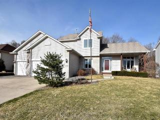 10949 Timberline Dr, Champlin, MN 55316-3034