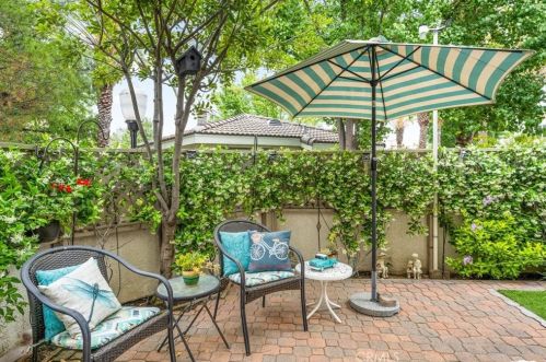 25422 Pyramid Peak Dr, Santa Clarita, CA 91350-3349