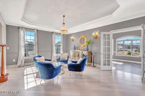 3 Equinox Ln, East Freehold NJ  07728-8652 exterior