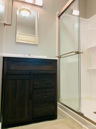 3 Highview Dr, Woodbridge NJ  07095-3905 exterior