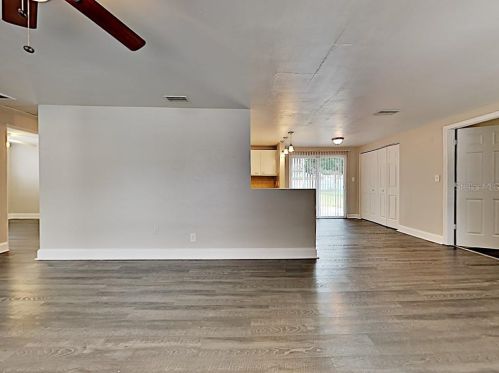 5100 88th Ave, Pinellas Park FL  33782-5307 exterior