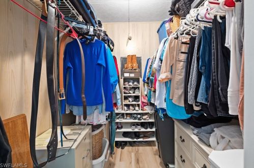 26248 Queen Mary Ln, Bonita Springs FL  34135-6536 exterior