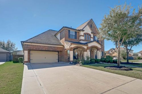 12912 Southern Ridge Dr, Pearland, TX 77584-3699