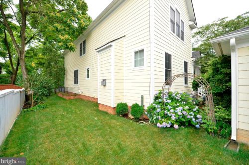 153 Amalfi Ct, Purcellville VA  20132-5816 exterior