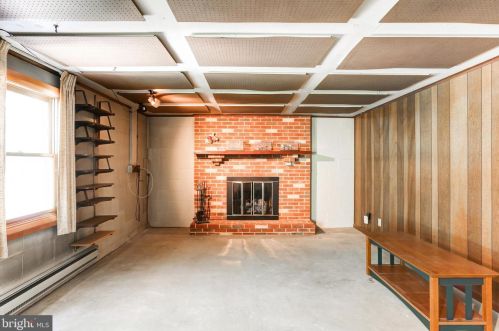 3 Annette Dr, West Enola PA  17025-1802 exterior