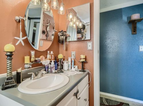 4200 Dl Ct, Englewood CO 80110-4306 exterior