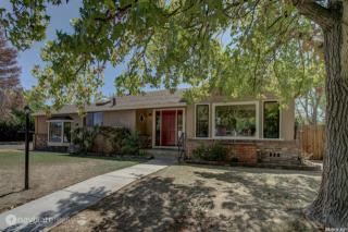 5052 C St, Sacramento, CA 95819-2908