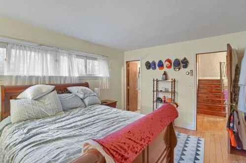 20 Mockingbird Ln, Washingtonville NY  10992-1711 exterior