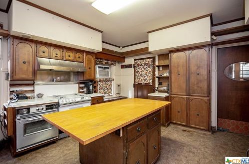 501 Vine St, Victoria TX exterior