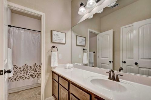 213 Seminole Canyon Dr, Georgetown TX 78628-7201 exterior