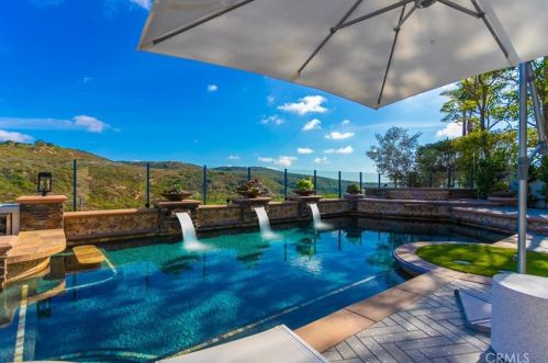 12 Clearview, Newport Beach CA  92657-1518 exterior