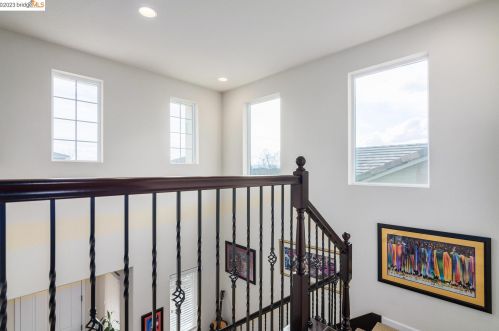 415 Sonnet Ct, Oakley CA  94561-5087 exterior