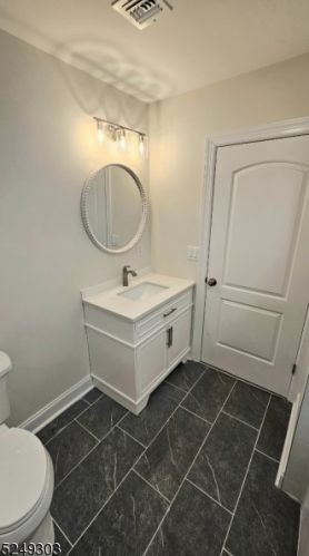 18 Old Stirling Rd, Warren NJ  07059-5810 exterior