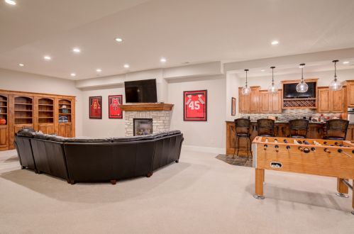 1410 Bristlecone Dr, Chenequa WI  53029-8653 exterior