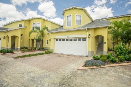 3917 Serenade Ln, Lakeland, FL 33811-8603