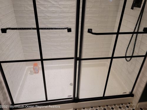 433 Mowat Cir, Trenton NJ  08690-3220 exterior