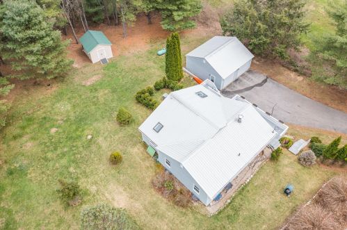 16 Snell Rd, Lee NH  03861-6719 exterior