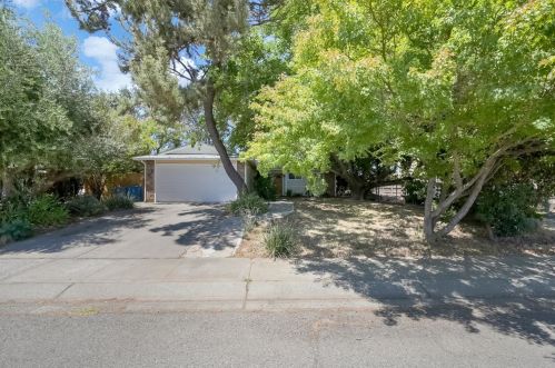 112 Brock Dr, Wheatland, CA 95692-9501