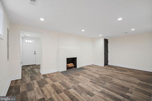 5010 Brooks St, Washington DC  20019-5318 exterior