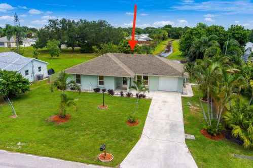 2319 Avalon Rd, Fort Pierce, FL 34952-6502