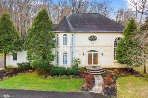 1537 Jarrettown Rd, Dresher, PA 19025-1219