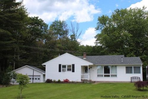 143 Dubois Rd, Shokan, NY 12481-5106