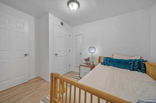 3104 Summit Ave, Union City NJ  07087-2415 exterior