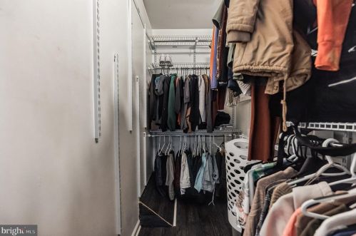 3056 Harbour Dr, Palmyra NJ  08065-2208 exterior