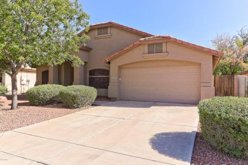 2347 Austin Dr, Gilbert, AZ 85296-2711