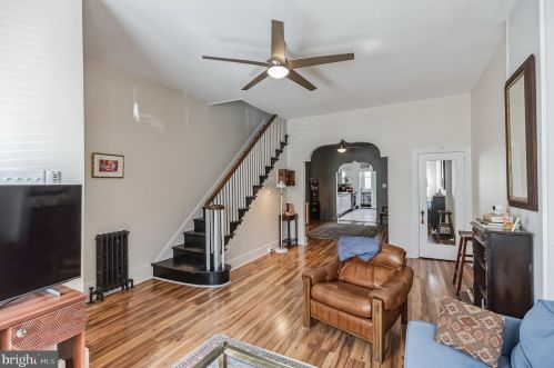 927 Mckean St, Philadelphia PA  19148-2326 exterior