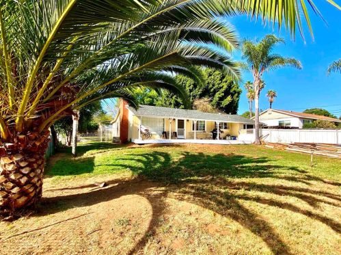724 Osborne St, Vista, CA 92084-1804