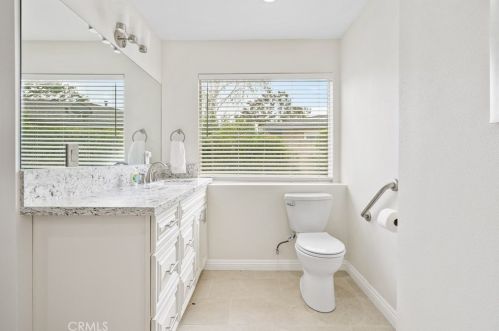 644 Mariposa Dr, Redlands CA  92373-7354 exterior