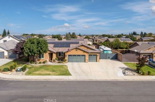 10604 Coulthard Dr, Bakersfield, CA 93314-8170