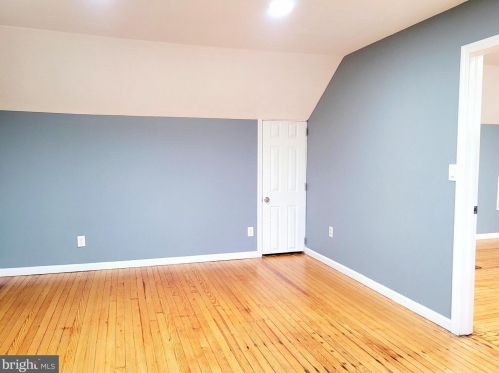 20 Kendall Blvd, Camden NJ  08107-1512 exterior