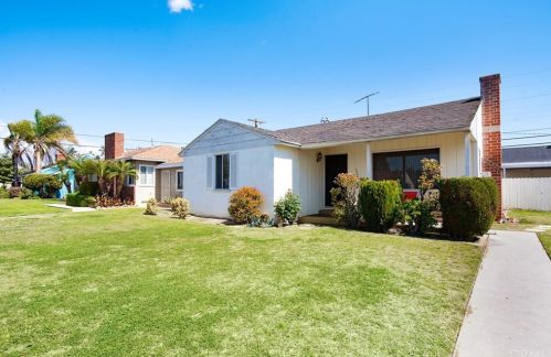 12614 Gurley Ave, Downey, CA 90242-4237