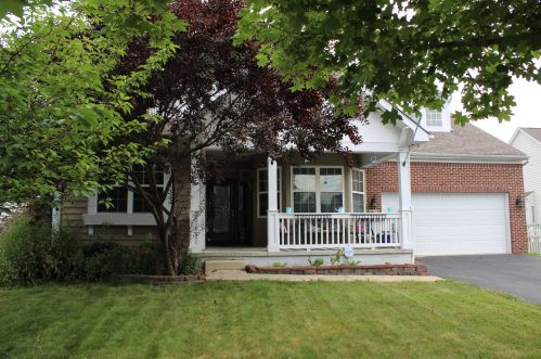 4467 Perrin St, Darbydale, OH 43123-8171
