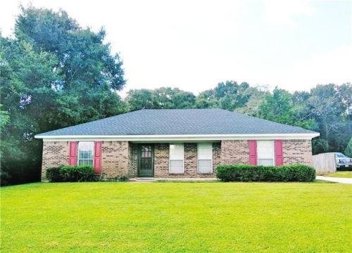 8681 Dutchman Woods Dr, Mobile, AL 36695-8106