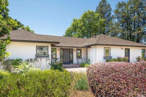 2343 Hilltop Ct, Santa Rosa, CA 95404-2203