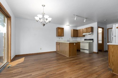 2458 Gemini Rd, Green Bay, WI 54311-6695