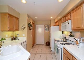 2389 Ternberry Ct, Tustin CA  92782-0929 exterior