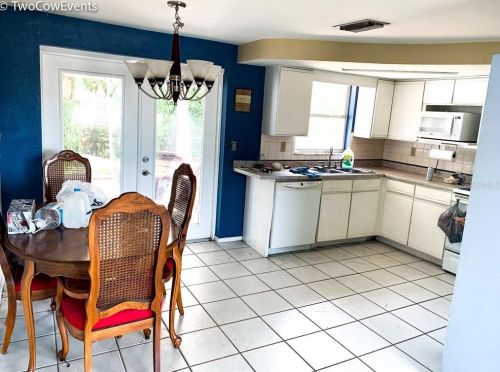 4105 Pinefield Ave, Tarpon Springs, FL 34691-1642