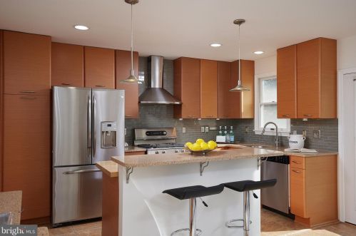 4108 Fessenden St, Washington DC 20016-4216 exterior