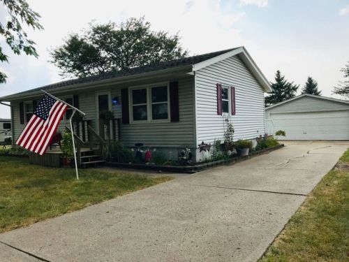102 Paine St, Bondurant, IA 50035-1003