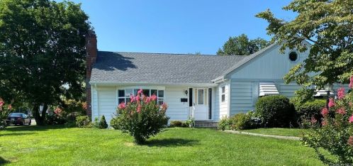 2 Linden St, Rye Brook, NY 10573-3111