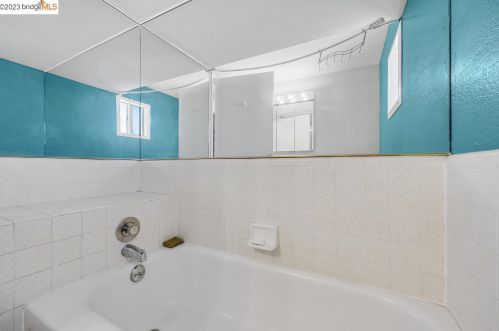 4369 Hillview Dr, West Pittsburg CA  94565-6071 exterior