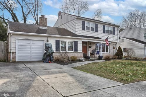 2831 Central Ave, Camp Hill, PA 17011-4517